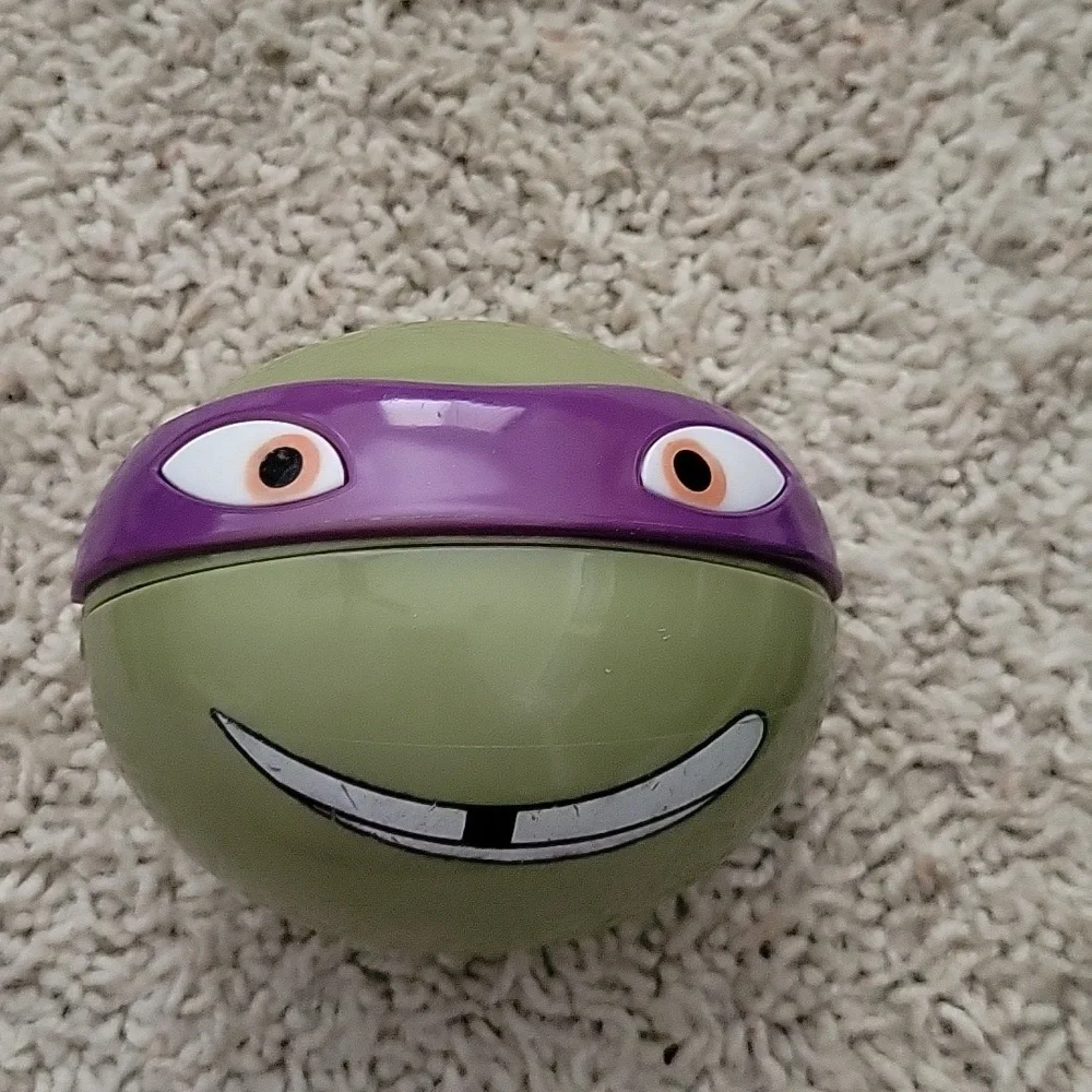 Ninja Turtle Metal Lunch box with sandwiche box, 3 snack holders and 2 puzzles. - Picture 11 of 11